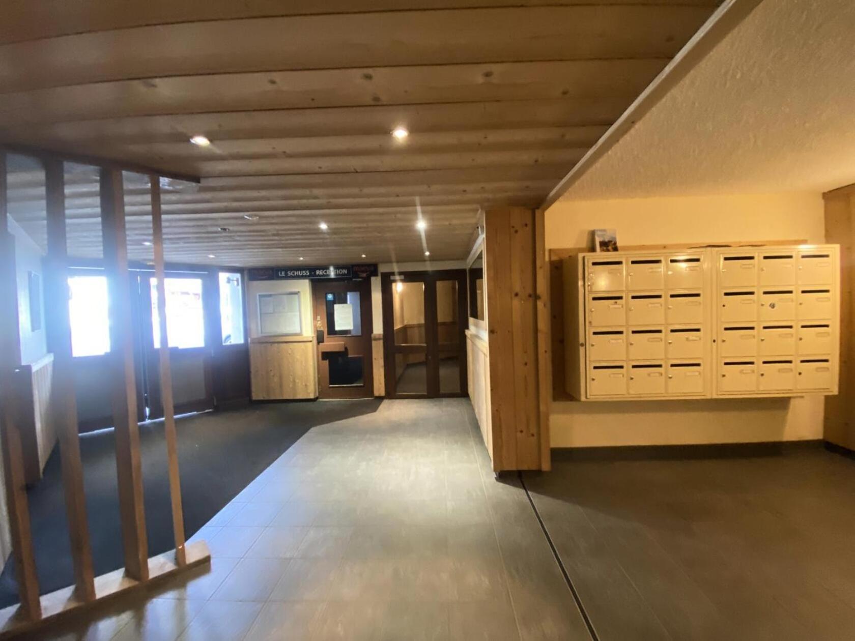 Appartement Schuss - Location: De 35 M2 Avec Grand Balcon Sud Ouest Mae-9894